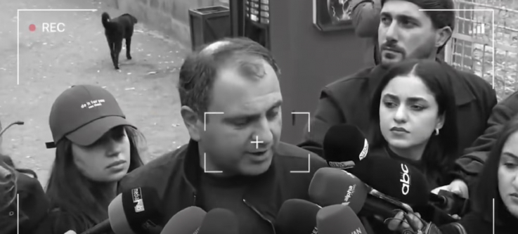 Ինձ մնում է միայն այսօր վայել օրս ու հրճվել ասել եմ չէ՞ 