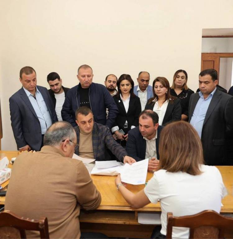 Խուզարկություններով «ընտրակաշառքի» ապացույցներ են փնտրում