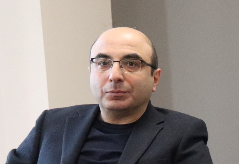 Իշխանությունը գնալու է ծավալուն այլանդակությունների՝ ընտրությունների նախաշեմին նոր միջավայր ձևավորելու համար, և անելու է նորանոր կոպիտ սխալներ, որոնցից պետք է օգտվել․ Վահե Հովհաննիսյան