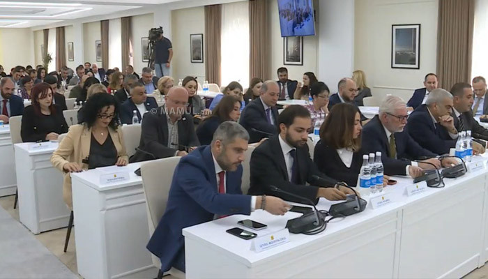  Երևանի ավագանու նիստը՝ ուղիղ միացմամբ 