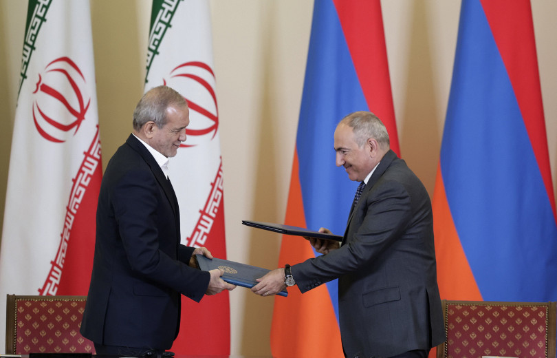 Փաշինյանը և Փեզեշքիանը ստորագրել են համատեղ հայտարարություն, 2 երկրի պաշտոնյաները՝ այլ փաստաթղթեր