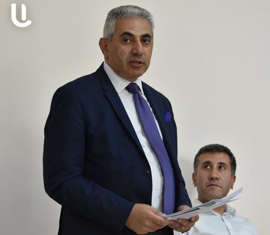 Դատարանում մի պահ լարվեց մթնոլորտը դատավորի ու հանրային մեղադրողի միջեւ