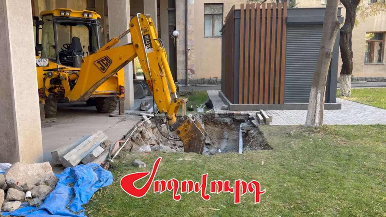 ՏԵՍԱՆՅՈՒԹ․ ԱԺ-ի թանկարժեք սրճարանի հարակից տարածքն են քանդել. 26 մլն դրամով վերելակ են կառուցում