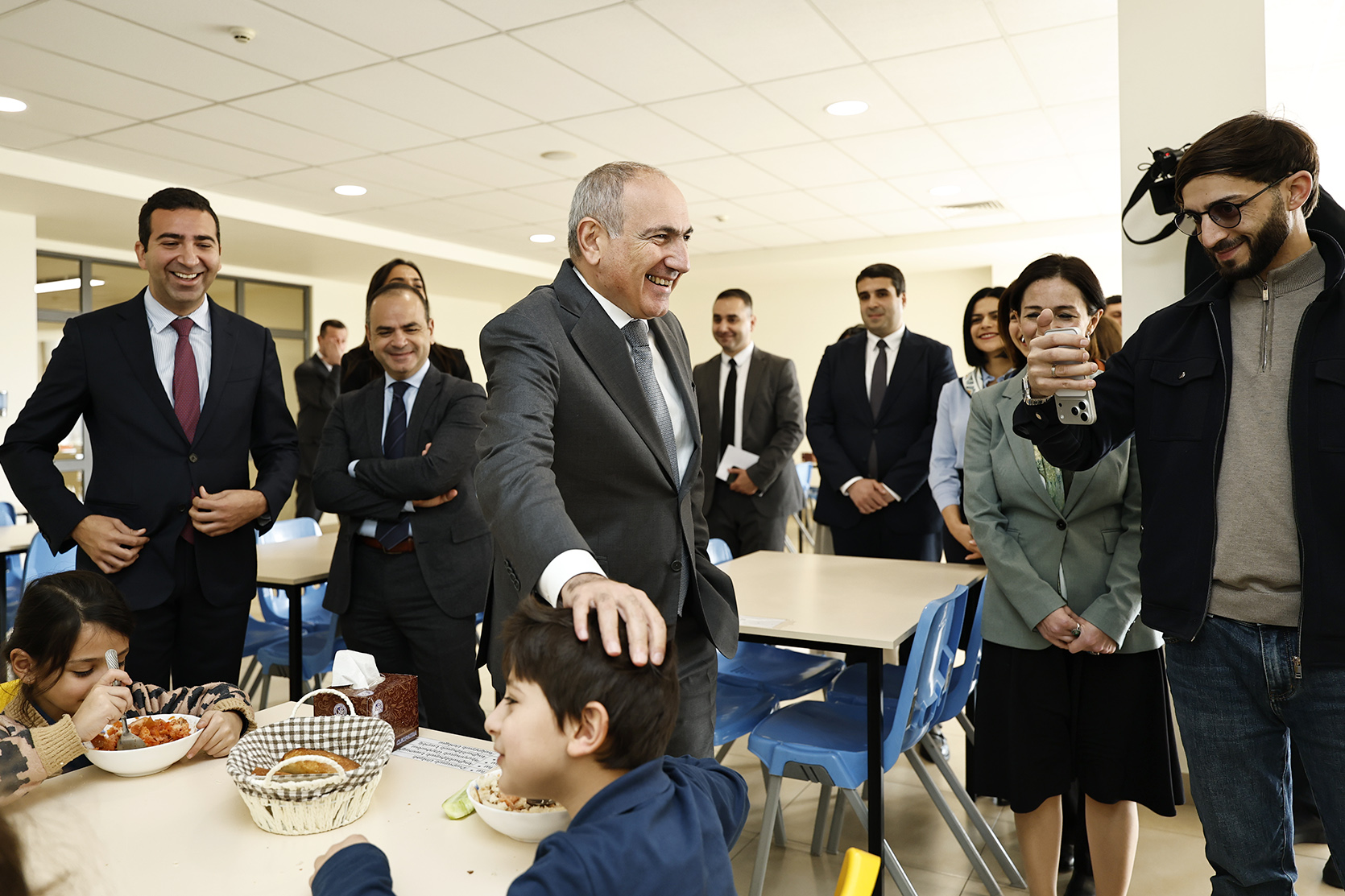 Վարչապետն այցելել է «Խորեն և Շուշանիկ Ավետիսյան» դպրոց. քննարկվել է Վարդենիսում նման նախագծի հնարավորությունը