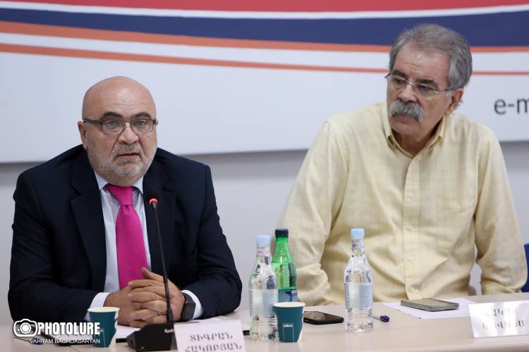 «Հրապարակ». Մշակույթի նախկին նախարարը ՀՌՀ անդա՞մ է, թե՞ ՔՊ-ի