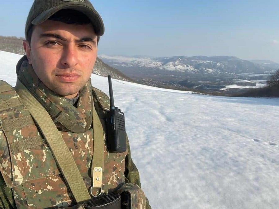 Որ Արցախը մնար