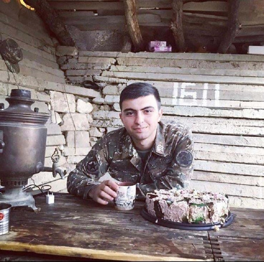 Որ Արցախը մնար