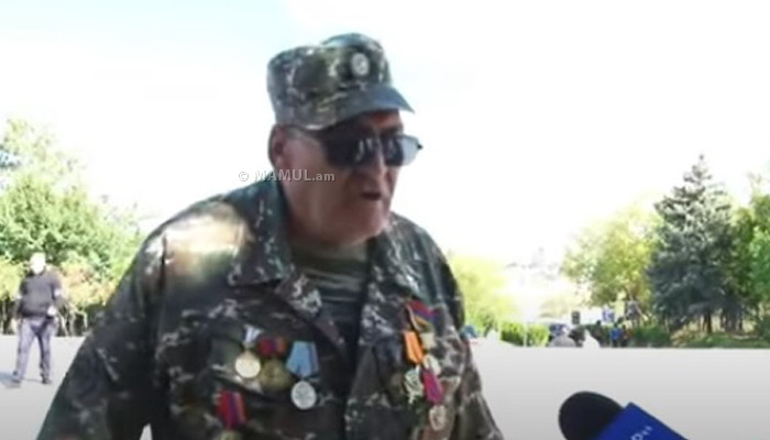  «Ռադներդ քաշեք․ մեզ առյուծ ղեկավար է պետք, ոչ թե կատու»․ ազատամարտիկ 