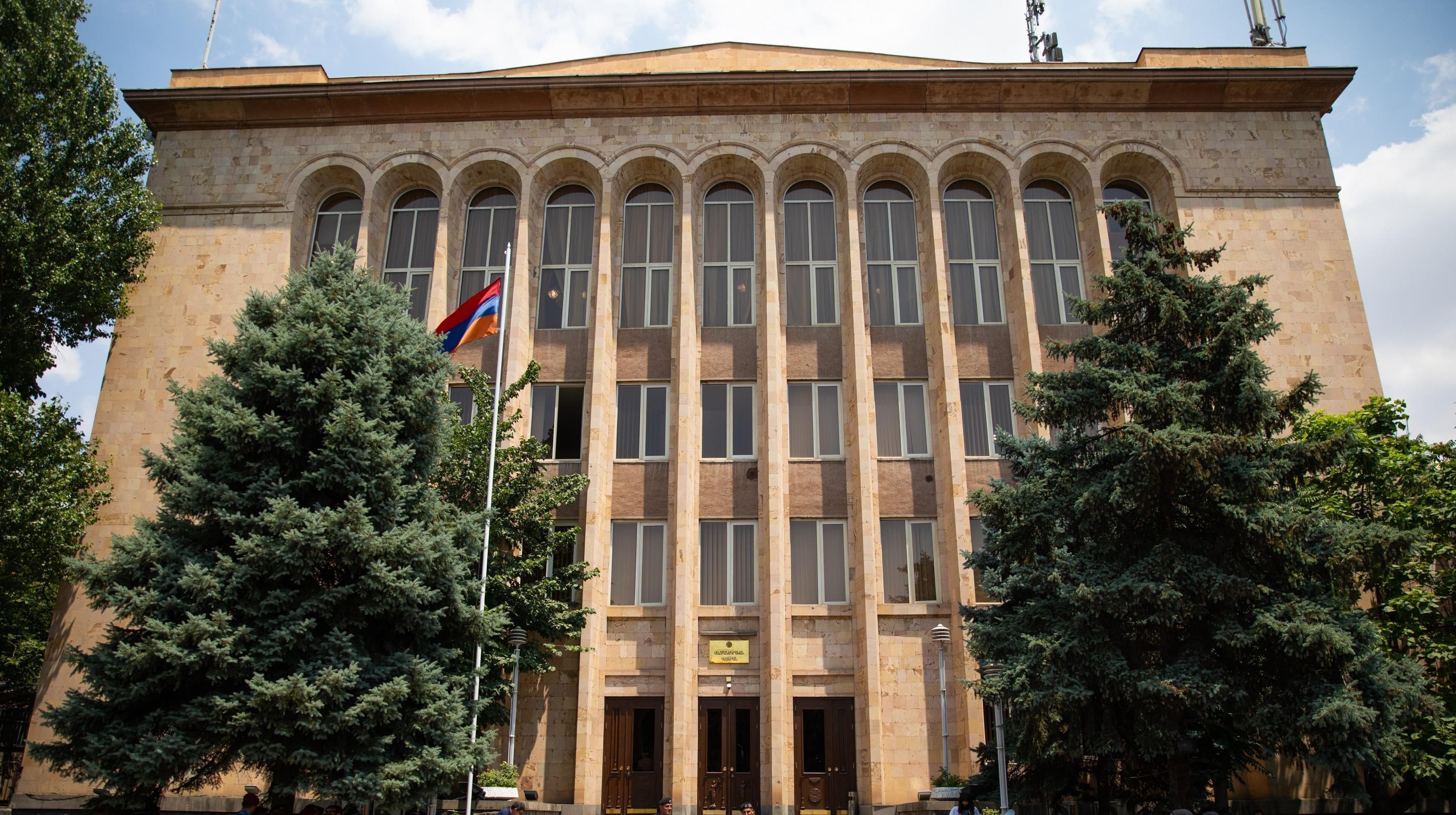 Կուրություն և խլություն ունենալը բացարձակ արգելք չէ դատավոր դառնալու համար. ՍԴ որոշում