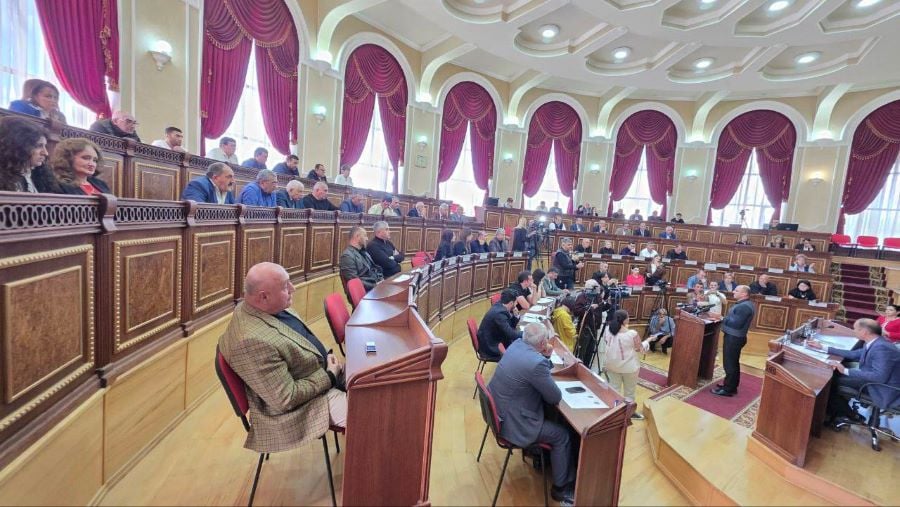 «Էդպես տղա չկա երկրում, որ կարողանա մեզ հետ ուրիշ տոնով խոսա»․ Վարդան Ղուկասյանի որոշմամբ՝ Գյումրու տոնը կնշվի բարերար Սամվել Կարապետյանի ֆինանսավորմամբ