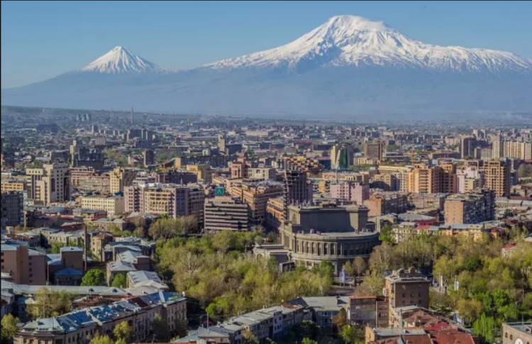 «Մոռանանք Արցախն ու Արարատը եւ լավ ապրենք»