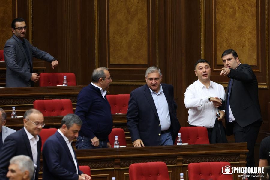 «Փաշինյանը թող հրապարակի Մինսկի խմբի՝ իրեն առաջարկած փաթեթը, որով Արցախը հանրաքվեով հասնելու էր անկախության»․ Էդուարդ Շարմազանով