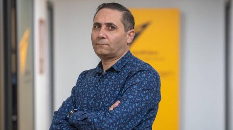 Ով աչք ունի՝ թող տեսնի, ով ականջ ունի՝ թող լսի, ով ուղեղ ունի՝ թող մտածի