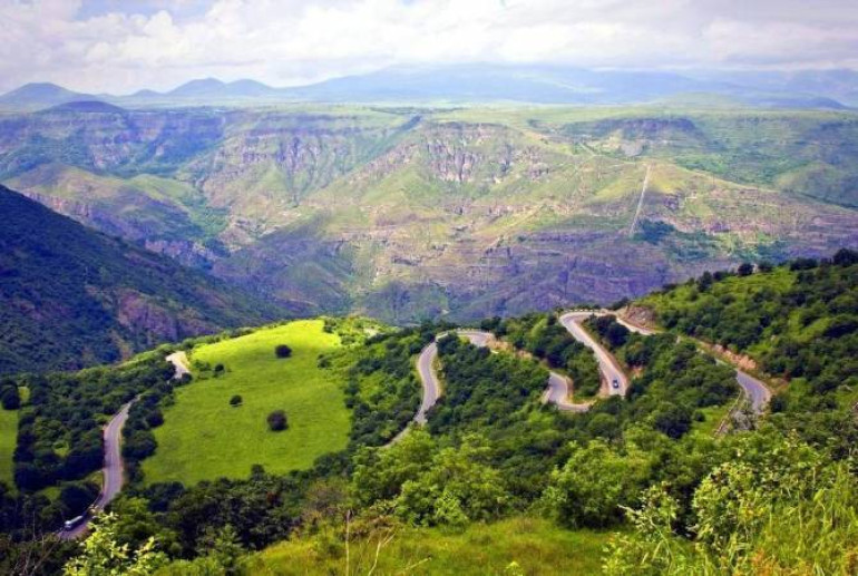 Ճանաչված սահմանները փոխելու, պարտադրված միջանցքներ ստեղծելու կամ «Զանգեզուրի միջանցքի» նման ծրագրեր իրականացնելու ցանկացած գործողություն կդառնա կոլեկտիվ անվտանգության համար ուղղակի սպшռնալիք. Իրանի խորհրդարան