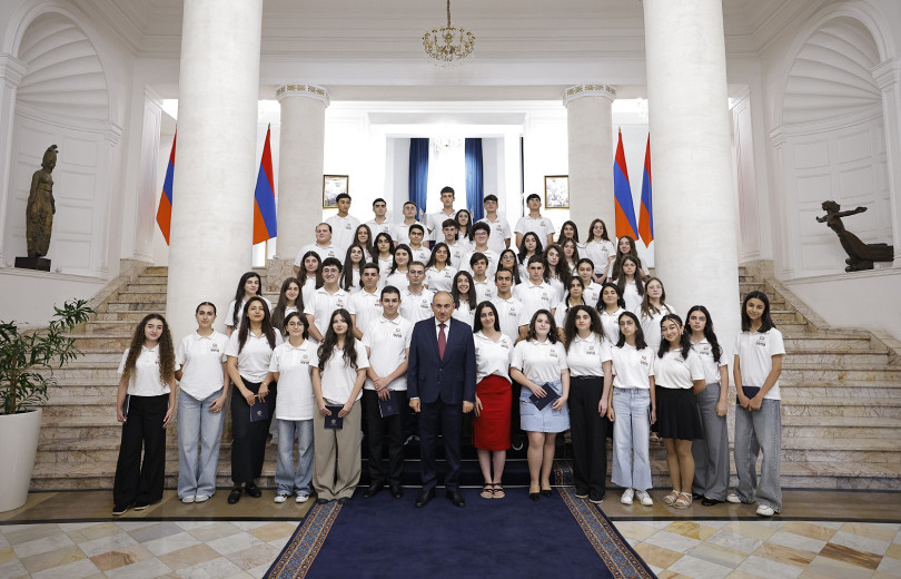 Ձեր հետագա ընթացքը կապված է դպրոցում անցկացրած ամեն րոպեի հետ. վարչապետը՝ «Ամառային դպրոց»-ի մասնակիցներին