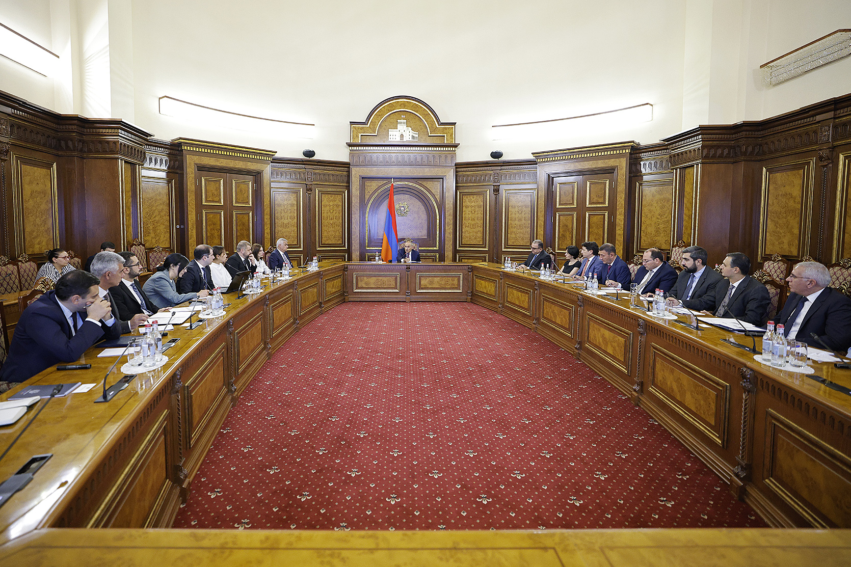 Վարչապետի գլխավորությամբ քննարկվել է ֆիզիկական անձանց եկամուտների հայտարարագրման ընթացքը