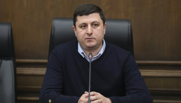  «Իշխանության համար խնդրահարույց է իրավիճակին տիրապետող մարդկանց մուտքը զորամաս/մարտական դիրք»․ Տիգրան Աբրահամյան 