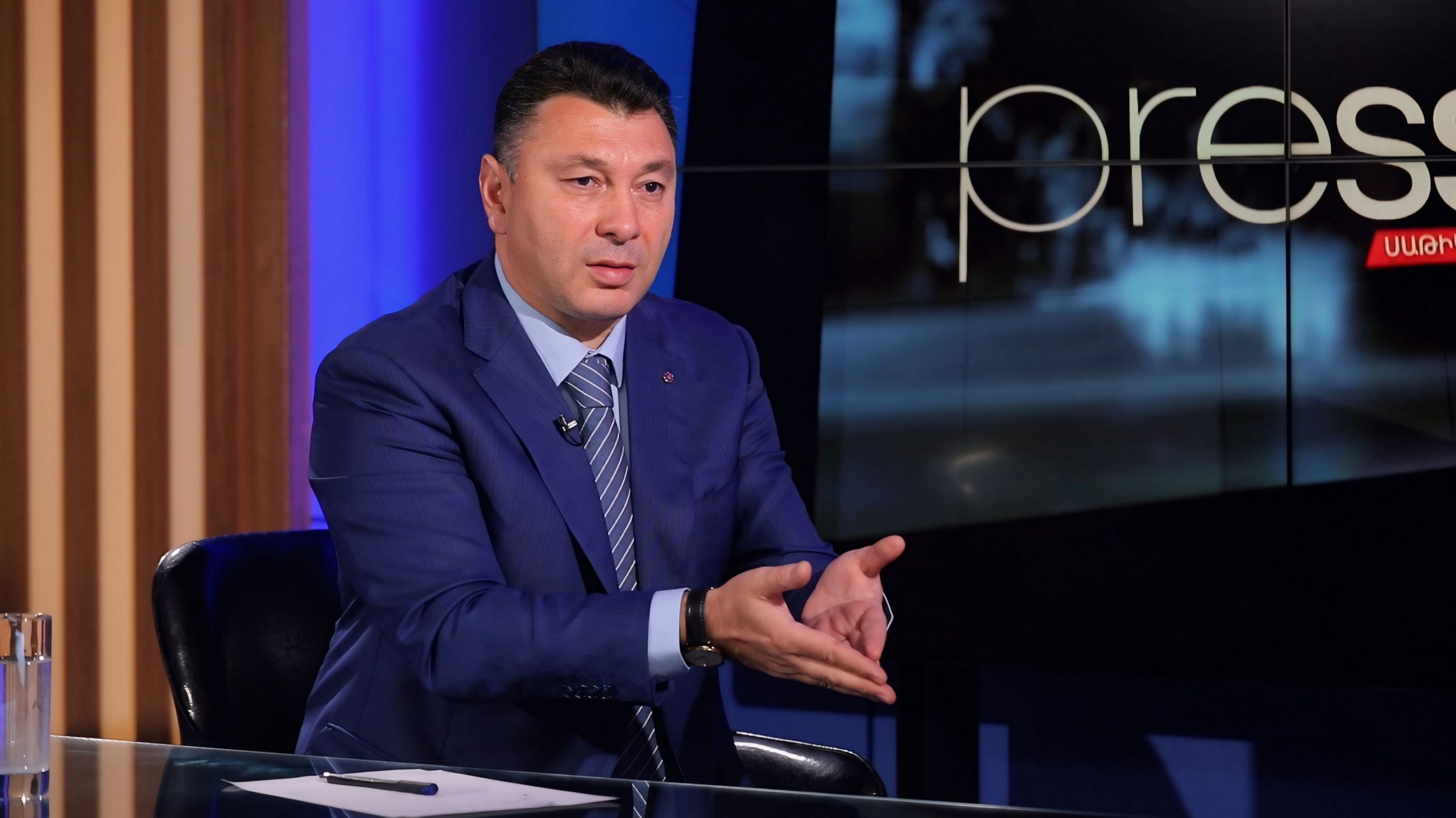 ՆԻԿՈԼԸ  ԽՆԴՐՈՒՄ ԷՐ՝ ԱԽՊԵՐ, ՄԻ ԿՐԱԿԵՔ, ՄԻՋԱՆՑՔ ՄԻ ԱՍԵՔ, ԹՈՂԵՔ 2026-ԻՆ ԸՆՏՐՎԵՄ, ԴՐԱՆԻՑ ՀԵՏՈ ԻՆՉ ՈՒԶԵՔ՝ ԿԱՆԵՄ. ԷԴՈՒԱՐԴ ՇԱՐՄԱԶԱՆՈՎ